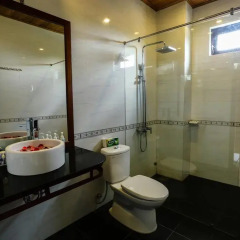 Отель Hoi An Holiday Villa 3* Улучшенный номер с различными типами кроватей фото 13