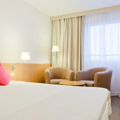 Novotel Warszawa Centrum Hotel 4* Стандартный номер с разными типами кроватей фото 4