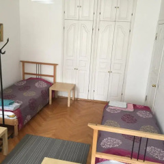 Hostel ParaTapok Кровать в женском общем номере с двухъярусной кроватью