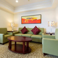 Отель Holiday Inn Shanghai Hongqiao Central 4* Представительский люкс с различными типами кроватей фото 4