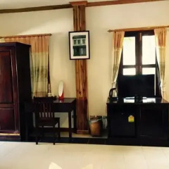 Отель Villa Oasis Luang Prabang 3* Улучшенный номер с 2 отдельными кроватями фото 2
