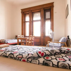 Pal's Hostel & Apartments Студия с различными типами кроватей фото 5