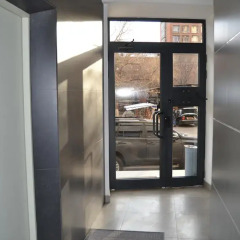 Отель Penthouse in Republic Square фитнесс-зал