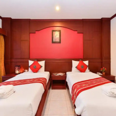 Отель Art Mansion Patong 3* Улучшенный номер двуспальная кровать фото 5