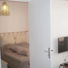 Отель Locazur appartement proche vieux port Апартаменты фото 17
