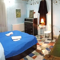 Art Hostel Tbilisi Номер с общей ванной комнатой с различными типами кроватей (общая ванная комната) фото 3
