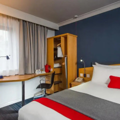 Отель Holiday Inn Express Glasgow City Centre Riverside 3* Стандартный номер с двуспальной кроватью фото 6