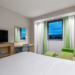 Отель Hampton by Hilton Istanbul Zeytinburnu 2* Стандартный номер с различными типами кроватей фото 9
