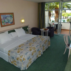 Hotel Beatriz Costa & Spa 4* Стандартный номер с различными типами кроватей