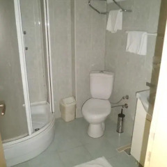 Отель Berk Guesthouse - 'Grandma's House' 3* Стандартный семейный номер с двуспальной кроватью фото 34