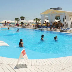 Апартаменты Arkadia Romantic Apartments бассейн