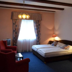 Отель Eurohotel Garni 3* Апартаменты с различными типами кроватей фото 2