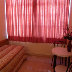 Отель Hostal Iznajar Barcelona Стандартный номер с различными типами кроватей фото 2