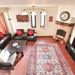 Отель Holiday Home Teghenis Армения, Цахкадзор - отзывы, цены и фото номеров - забронировать отель Holiday Home Teghenis онлайн комната для гостей фото 4