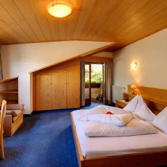 Hotel Tirol Тироло комната для гостей фото 4