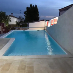 Отель Alandroal Guest House - Solar de Charme бассейн