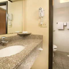 Отель Drury Inn & Suites Columbus Convention Center 3* Номер Делюкс с различными типами кроватей фото 2