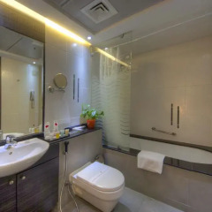 Marina View Deluxe Hotel Apartment ванная