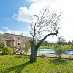 Отель Finca Rafael