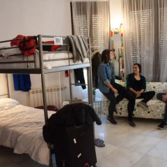 Pil Pil Hostel Madrid Кровать в женском общем номере с двухъярусной кроватью фото 2
