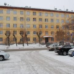 Отель Guest House on Studencheskaya 24 Екатеринбург парковка