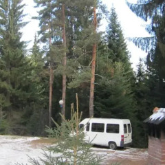 Отель Pri Voivodite Guest House Банско городской автобус