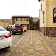 Hotel Golden Lion парковка