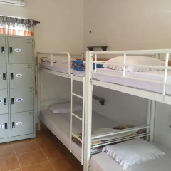 Отель Hoang Nga Guest House 2* Кровать в общем номере с двухъярусной кроватью фото 17