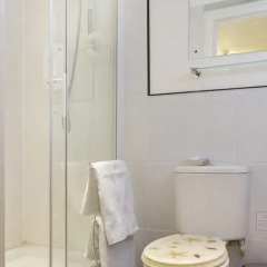 Отель Number 14 Guest House ванная