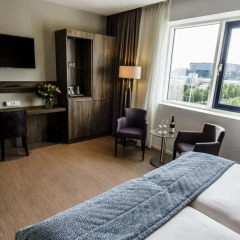 Ozo Hotel 4* Улучшенный номер с 2 отдельными кроватями фото 3