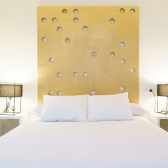 Отель Valencia Luxury Town Hall Валенсия сейф в номере