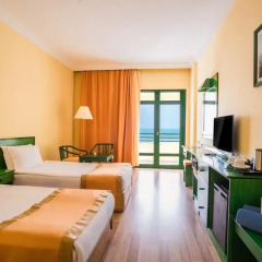 Miramare Beach Hotel 4* Улучшенный номер фото 6