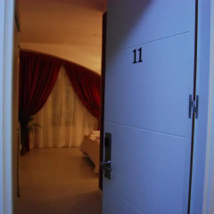 Отель Hostal Atelier Мадрид сауна