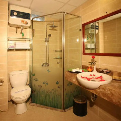 Отель Hanoi Guesthouse Номер Делюкс фото 21