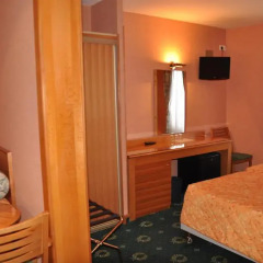 Hotel Grenelle Paris Eiffel Tower 3* Стандартный номер с различными типами кроватей фото 10