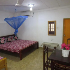 Отель Thisara Guesthouse комната для гостей фото 2