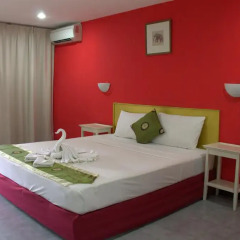 Surin Sweet Hotel 3* Улучшенный номер с двуспальной кроватью фото 12