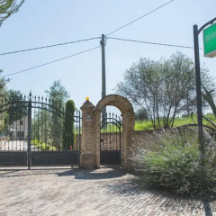 Отель Bed and breakfast Aratro & Rosmarino Чивитанова-Марке развлечения