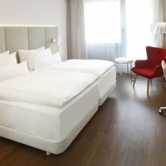 Отель NH Collection Frankfurt City 4* Номер категории Премиум с различными типами кроватей фото 12