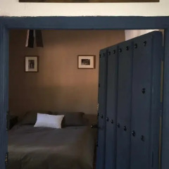 Отель Casa El CastaÑo Алькаудете сейф в номере