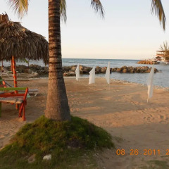 Отель Pipers Cove Resort Ямайка, Ранавей-Бей - отзывы, цены и фото номеров - забронировать отель Pipers Cove Resort онлайн пляж