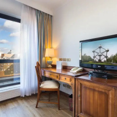 Отель Izan Avenue Louise 4* Стандартный номер с различными типами кроватей фото 2