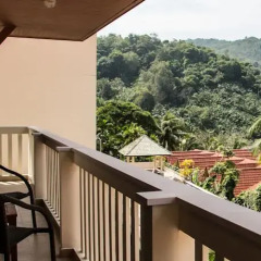 Отель Kata View Villa балкон