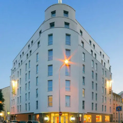 B & B Hotel Prague City вид на фасад фото 3