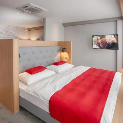 Апартаменты Mloft Apartments Munchen Мюнхен комната для гостей фото 10