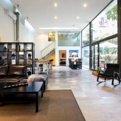 Отель 4 Rooms Barcelona Барселона интерьер отеля