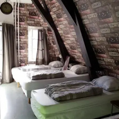 Отель International Budget Hostel City Center Нидерланды, Амстердам - 1 отзыв об отеле, цены и фото номеров - забронировать отель International Budget Hostel City Center онлайн балкон