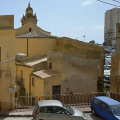 Отель B&B A Due Passi Dal Centro Агридженто парковка