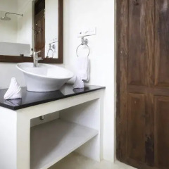 Отель Number 48 Galle Fort 5* Стандартный номер с различными типами кроватей фото 2