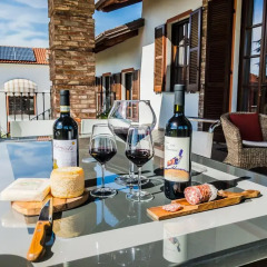 Отель Bed and Breakfast Cascina Beccaris Костиглиоле-д'Асти бассейн